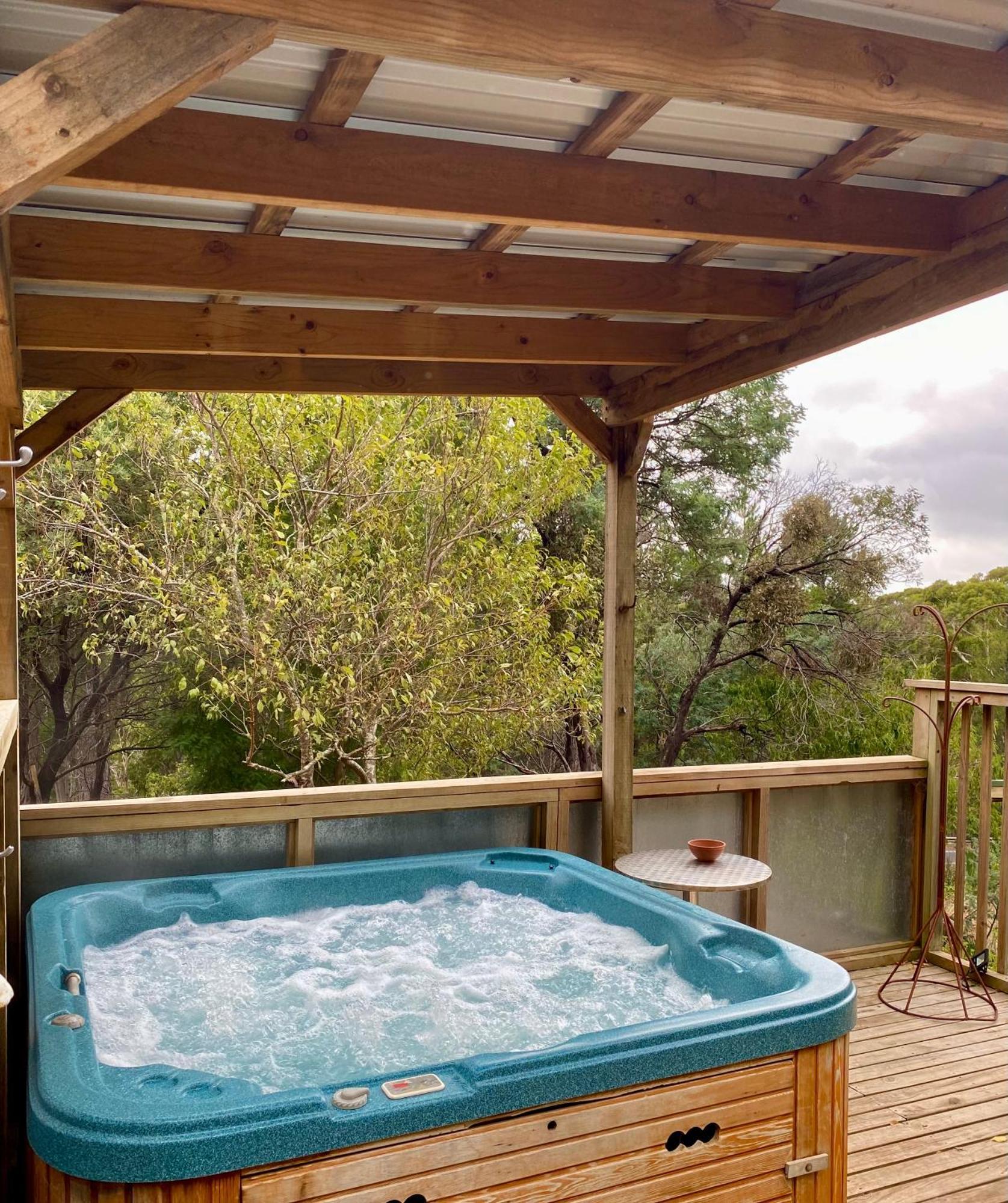 Sutton Spring Art Retreats Lägenhet Daylesford Rum bild